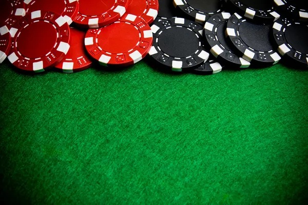 Bandar Ceme table interface on Android mobile showing card positions and betting controls